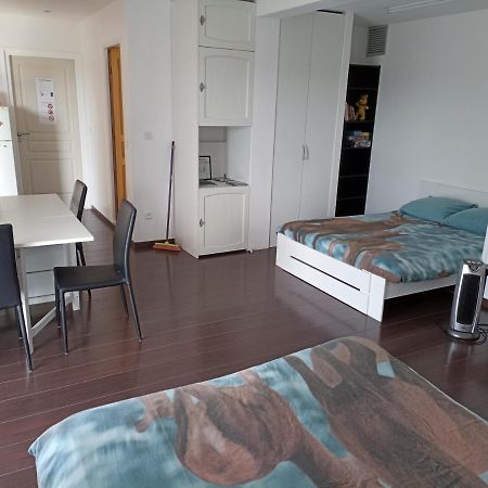 Studio Independant 40M² Avec Jardin Prive โอเทอวีลล์-ลอมป์ ภายนอก รูปภาพ